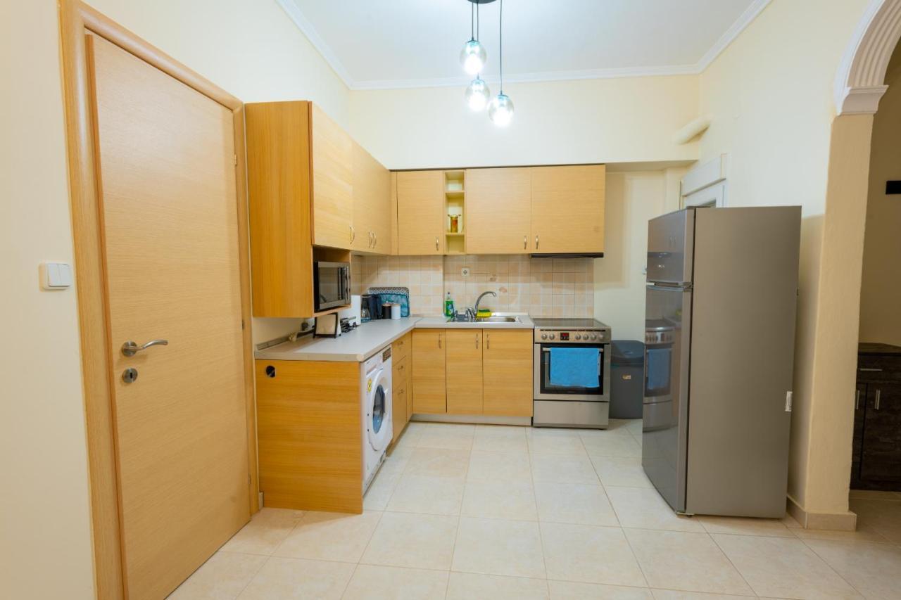 Niovi, Stylish Apartment Near The Waterfront เทสซาโลนิกิ ภายนอก รูปภาพ