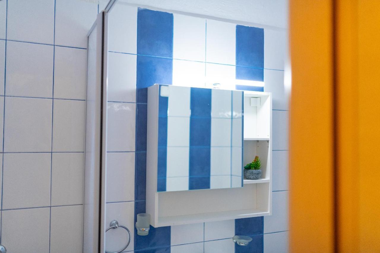 Niovi, Stylish Apartment Near The Waterfront เทสซาโลนิกิ ภายนอก รูปภาพ