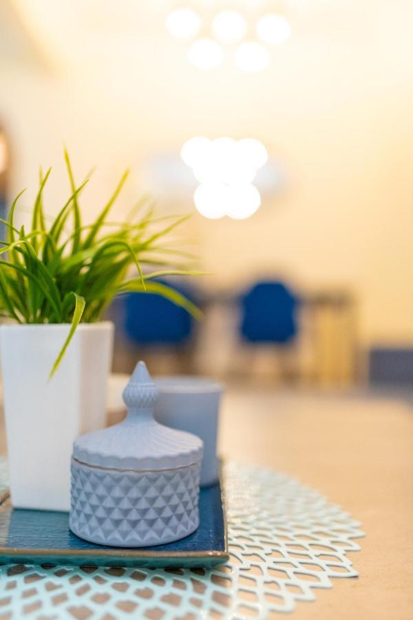 Niovi, Stylish Apartment Near The Waterfront เทสซาโลนิกิ ภายนอก รูปภาพ